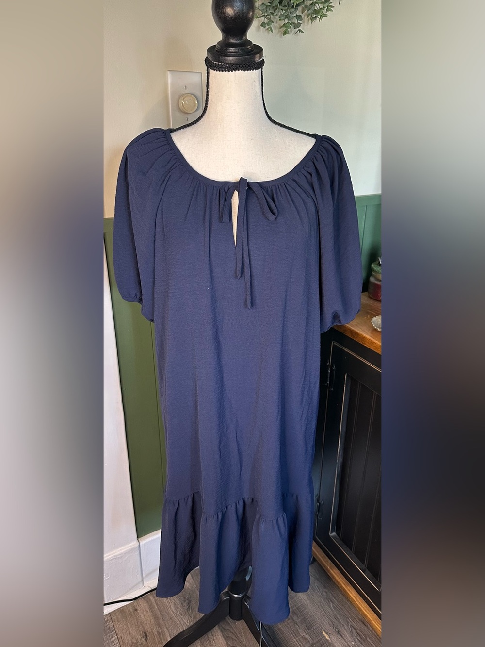 DKNY Navy Sleeveless Shift Dress With Ruffle Hem Size 16 NEW